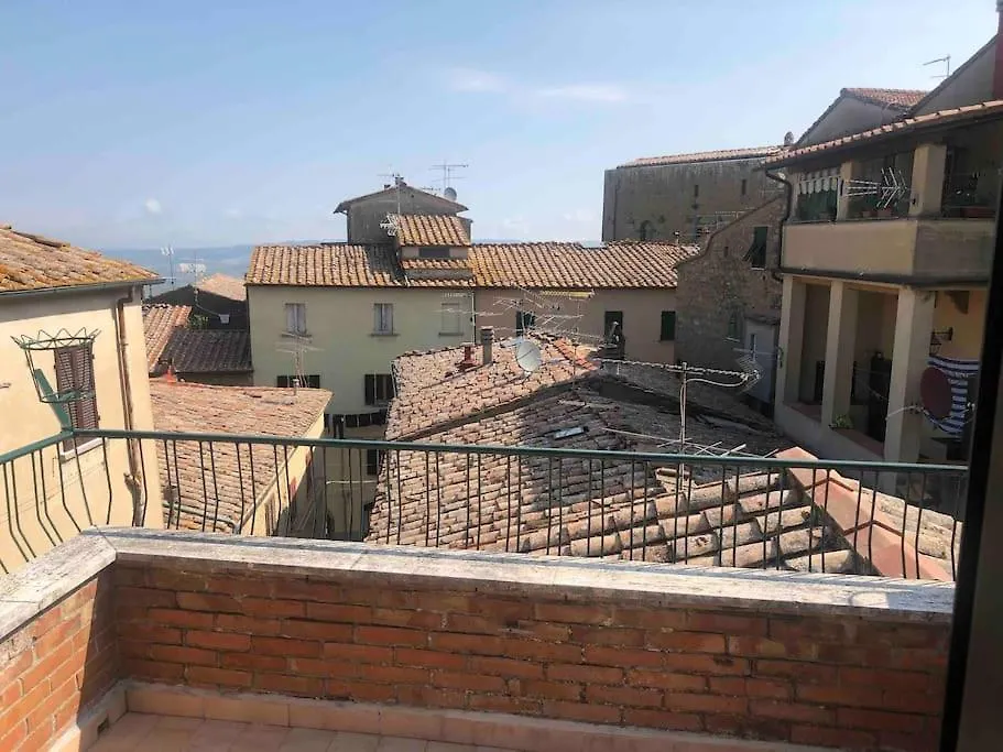 Appartamento In Centro Volterra