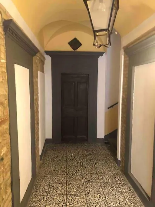 Appartamento In Centro Volterra